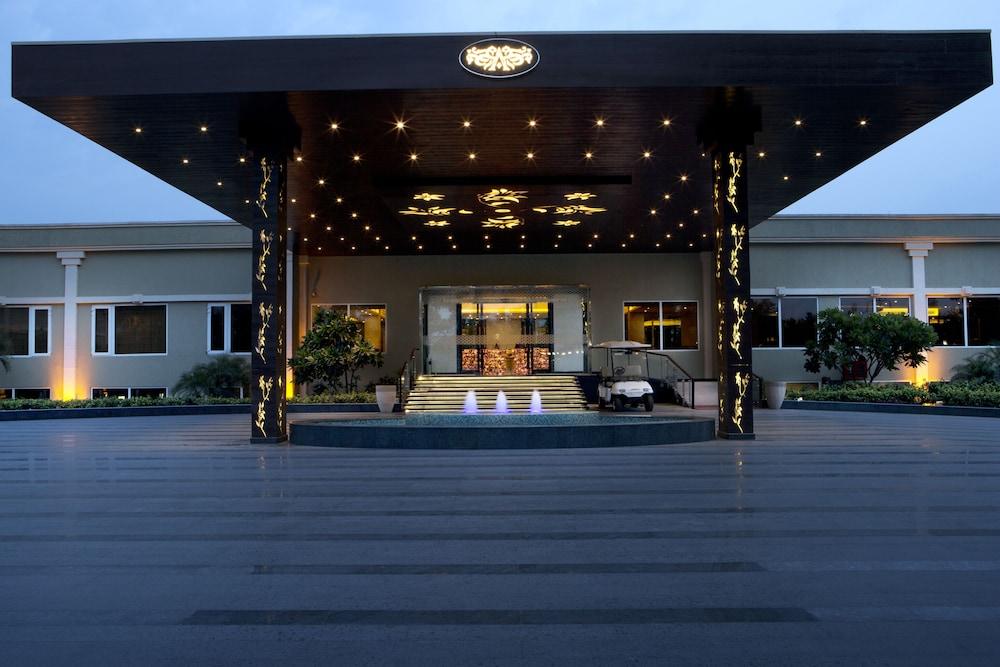 Atrio By Devam Hotel Gurgaon Exterior foto